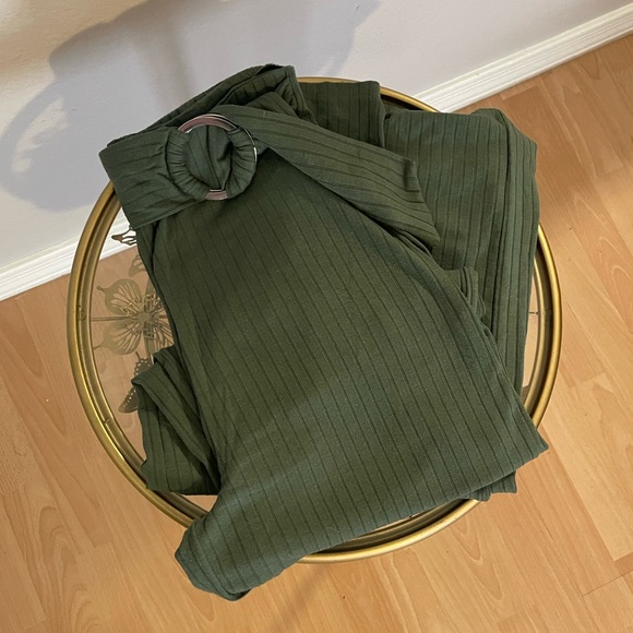 Green ribbed cropped pant set - Picture 1 of 3